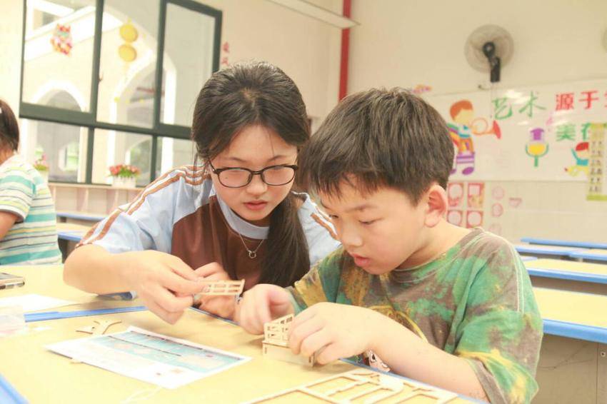 “遵义红,童心亮”910023威尼斯官网马克思主义学院开展红色宣讲活动.docx