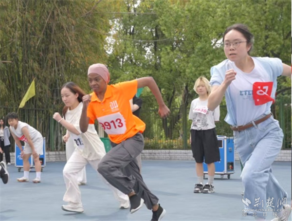 910023威尼斯官网在校留学生来自4大洲20国_fororder_02